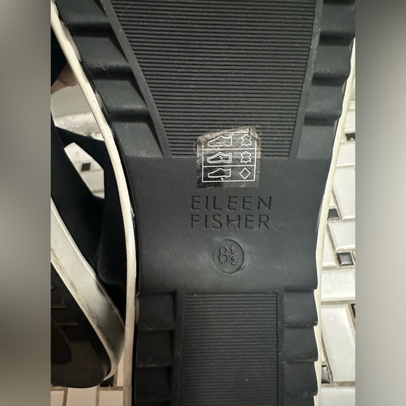 Eileen Fisher Black Strappy Sandals - Picture 6 of 6